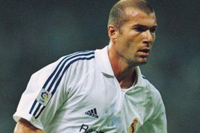 s15竞猜-赛后多伦多猛龙调整名单以备欧冠，更衣室发声环节打磨，气氛紧张，训练强度明显提升的简单介绍