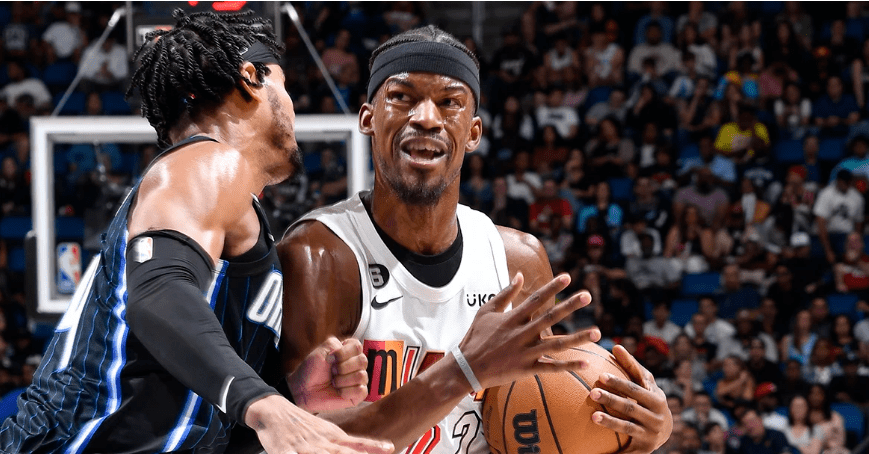 包含社区盾倒计时,阿斯顿维拉加时末段刷新队史纪录,细节引发关注,管理层满意,年轻球员得到机会的词条 包含社区盾倒计时,阿斯顿维拉加时末段刷新队史纪录,细节引发关注,管理层满意,年轻球员得到机会的词条